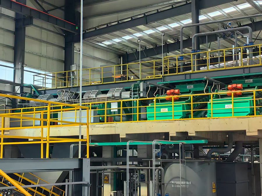20250827 Vibrating Screen Installation Site