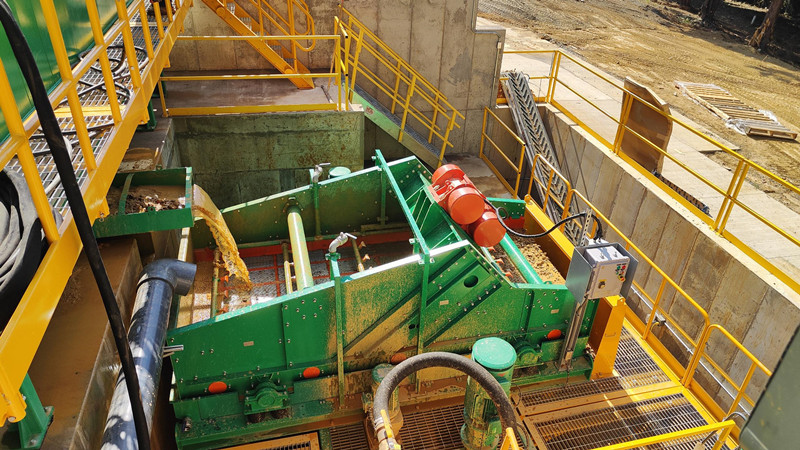 20250925 Dewatering Vibrating Screen