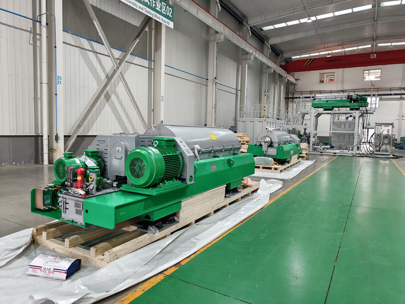 20251130SludgeDewateringCentrifuge